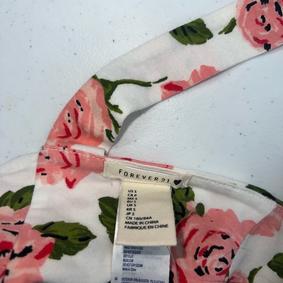 Tops BUNDLE - Picture 2 of 3